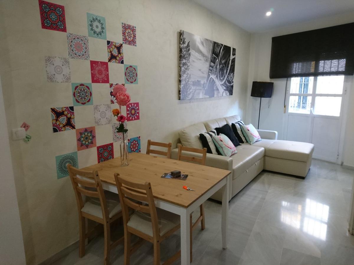 Apartamento Alfalfa Apartment Севиля Екстериор снимка