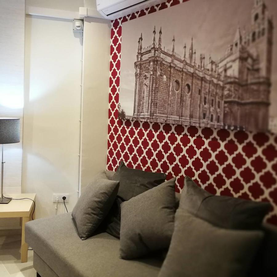 Apartamento Alfalfa Apartment Севиля Екстериор снимка
