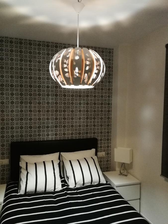 Apartamento Alfalfa Apartment Севиля Екстериор снимка