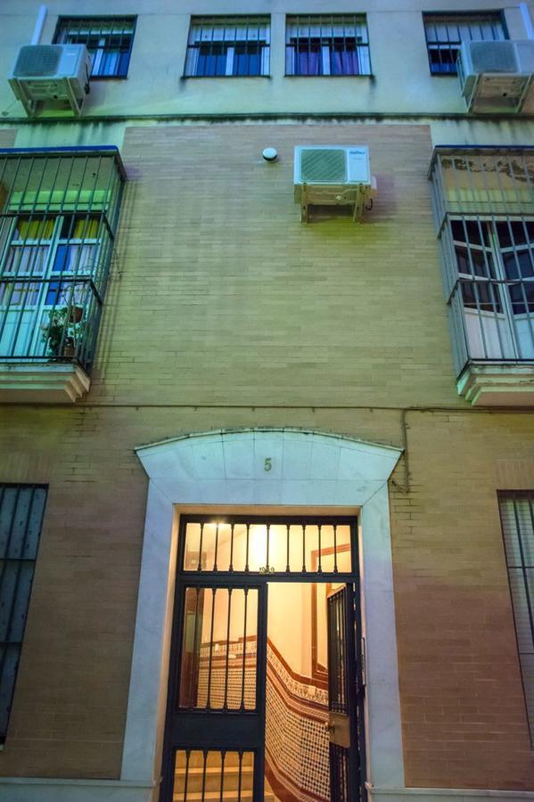 Apartamento Alfalfa Apartment Севиля Екстериор снимка