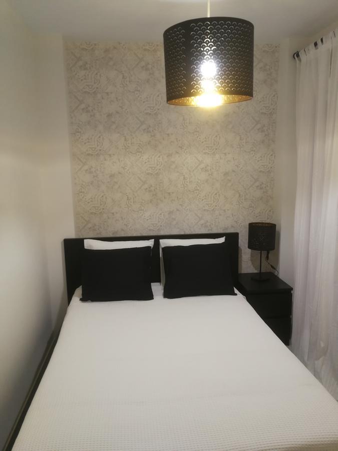 Apartamento Alfalfa Apartment Севиля Екстериор снимка