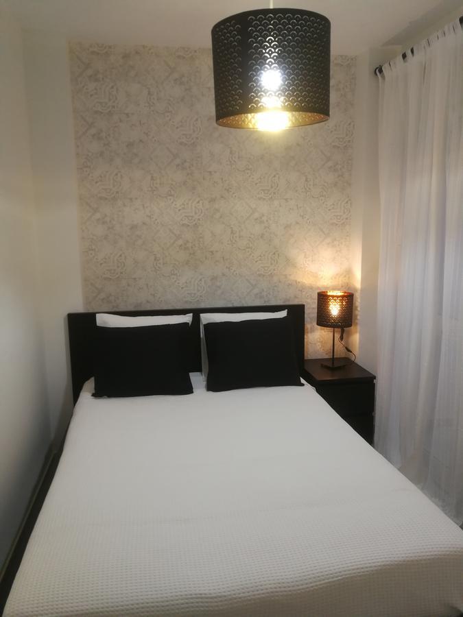 Apartamento Alfalfa Apartment Севиля Екстериор снимка